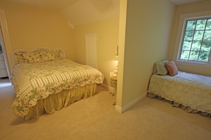 10859 Center Road Traverse City, MI 49686 - Photo 32 of 70 1808226-31.JPG