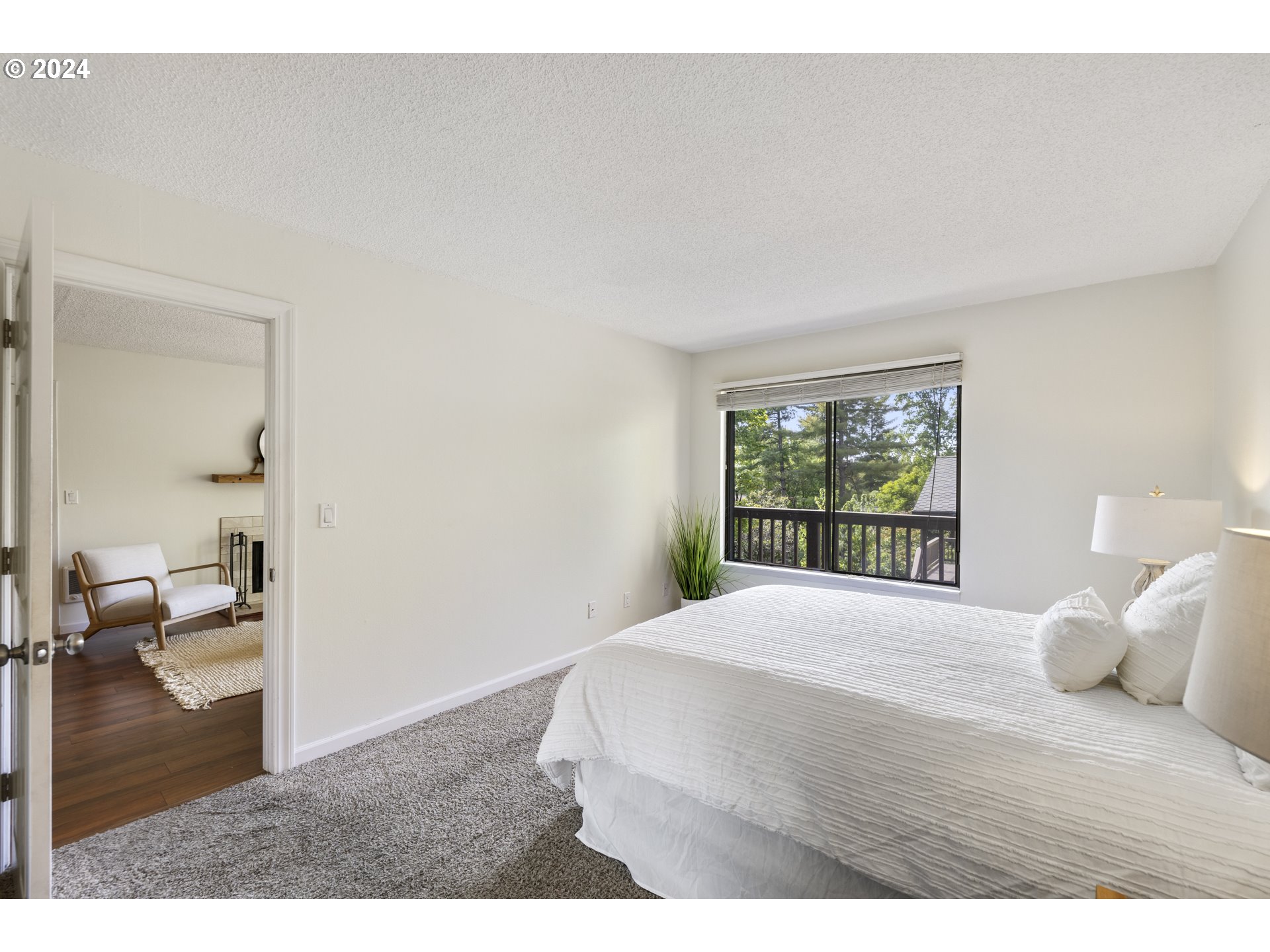 7744 Southwest Barnes Road, Unit G Portland, OR 97225 - Photo 18 of 32 Gallery Image 18