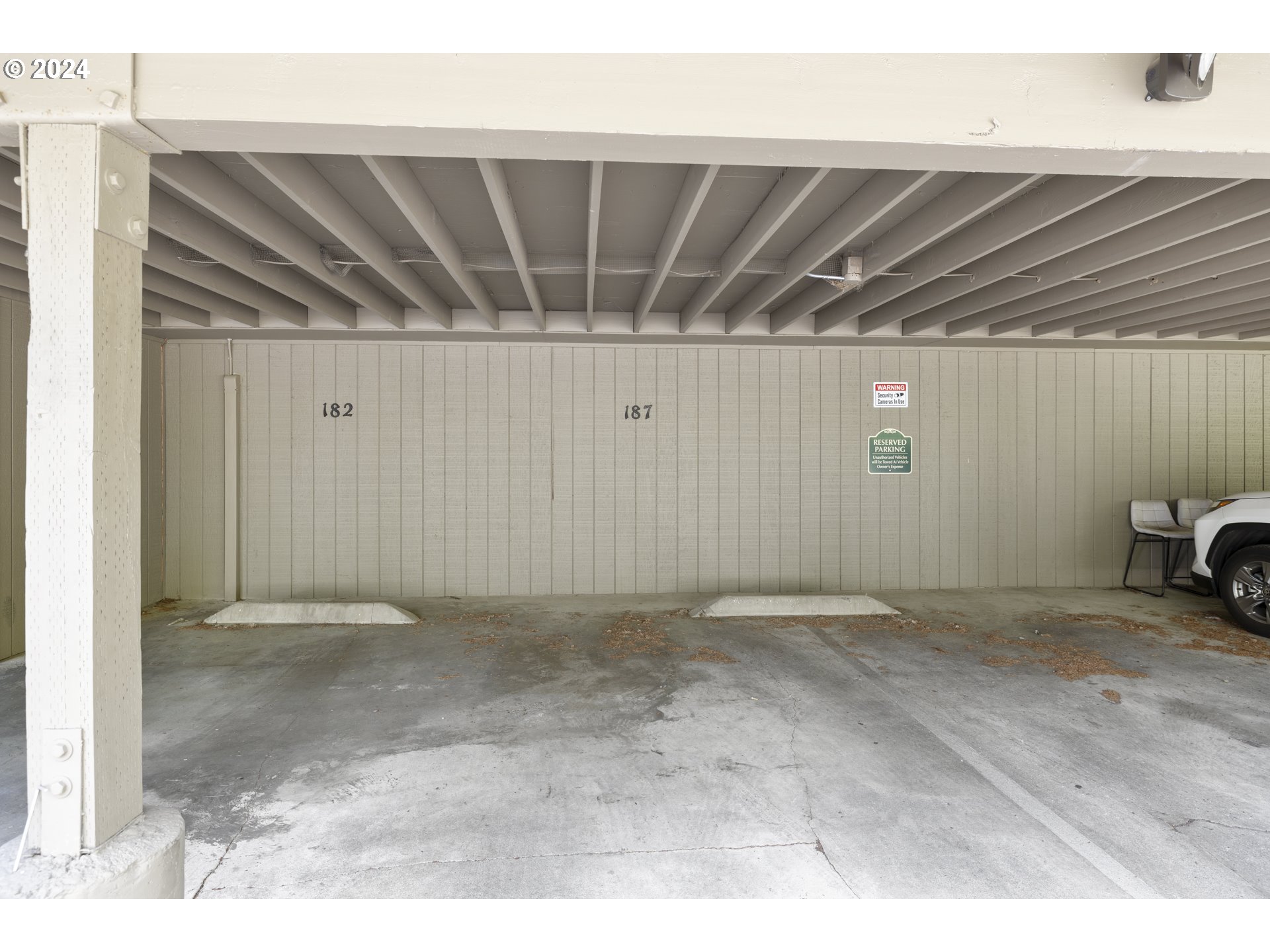 7744 Southwest Barnes Road, Unit G Portland, OR 97225 - Photo 24 of 32 Gallery Image 24