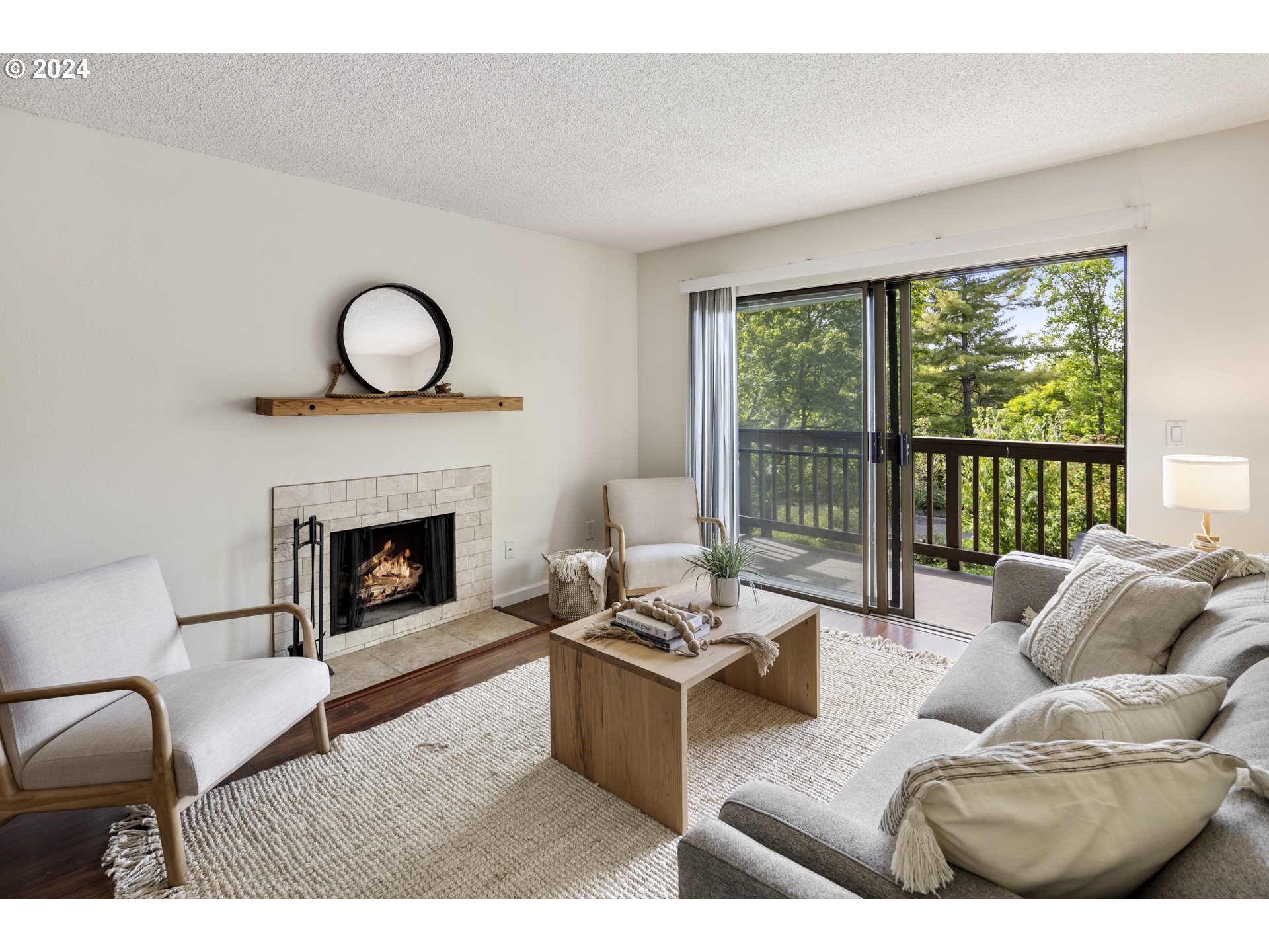 7744 Southwest Barnes Road, Unit G Portland, OR 97225 - Photo 7 of 32 Gallery Image 7