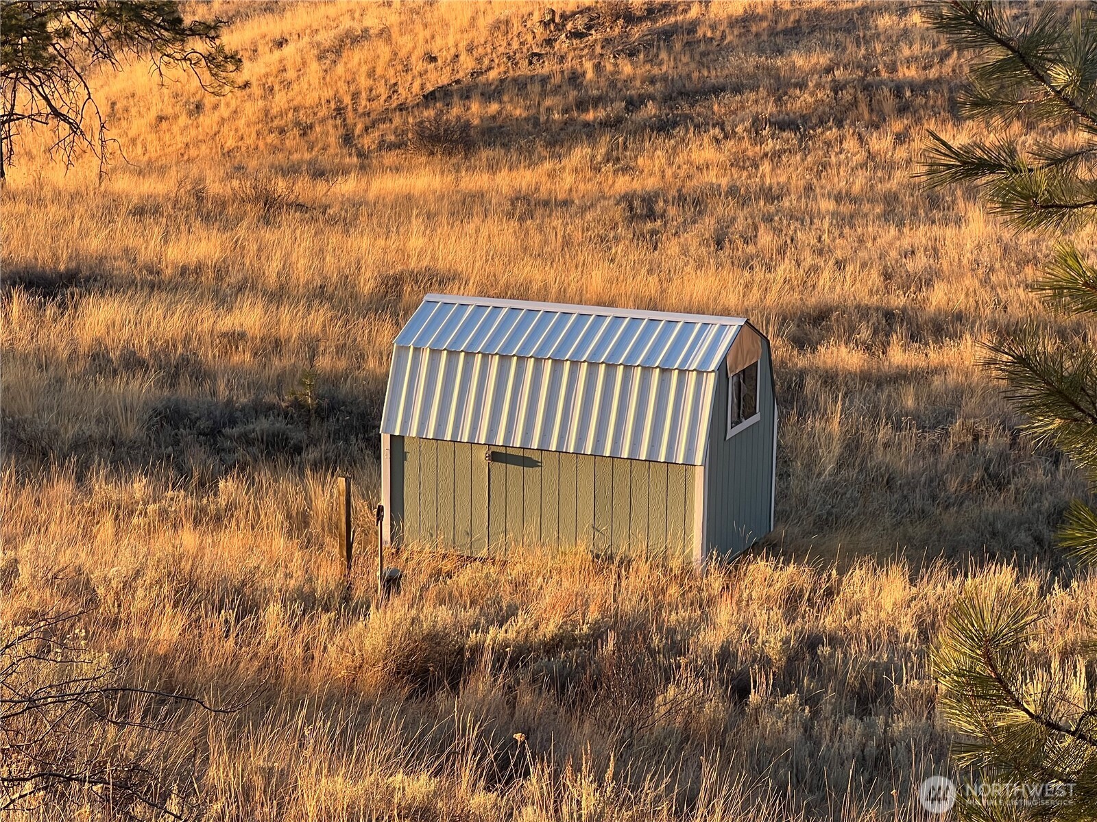 41 Homestead Spur Road Oroville, WA 98844 - Photo 9 of 32 Gallery Image 9