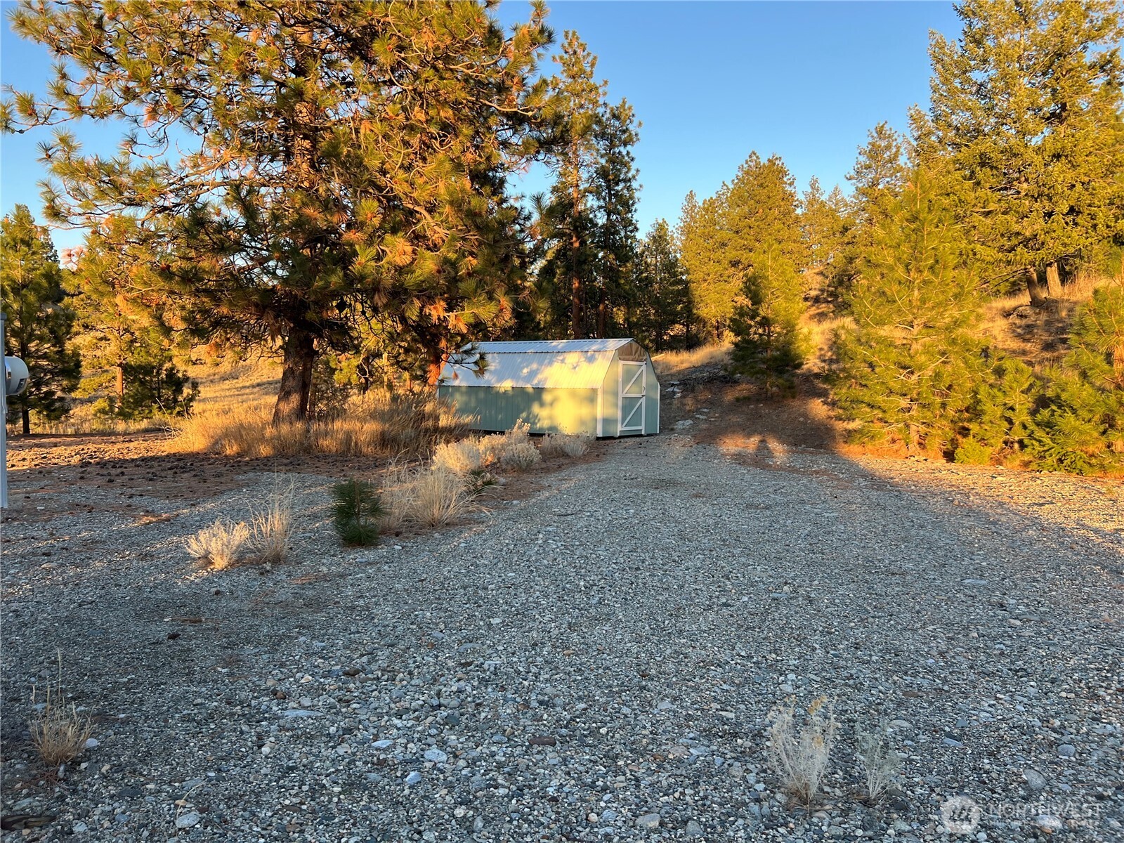 41 Homestead Spur Road Oroville, WA 98844 - Photo 10 of 32 Gallery Image 10