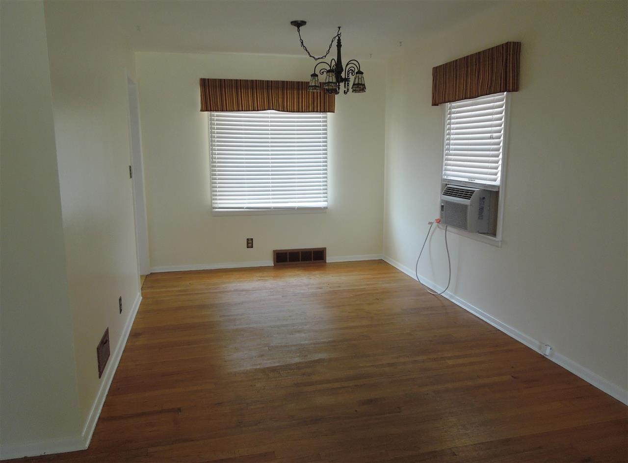 821 North Wilbur Road Spokane Valley, WA 99206 - Photo 4 of 16 Gallery Image 4