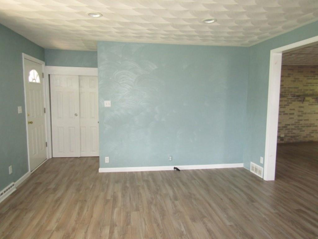 440 McClane Farm Road Washington, PA 15301 - Photo 9 of 23