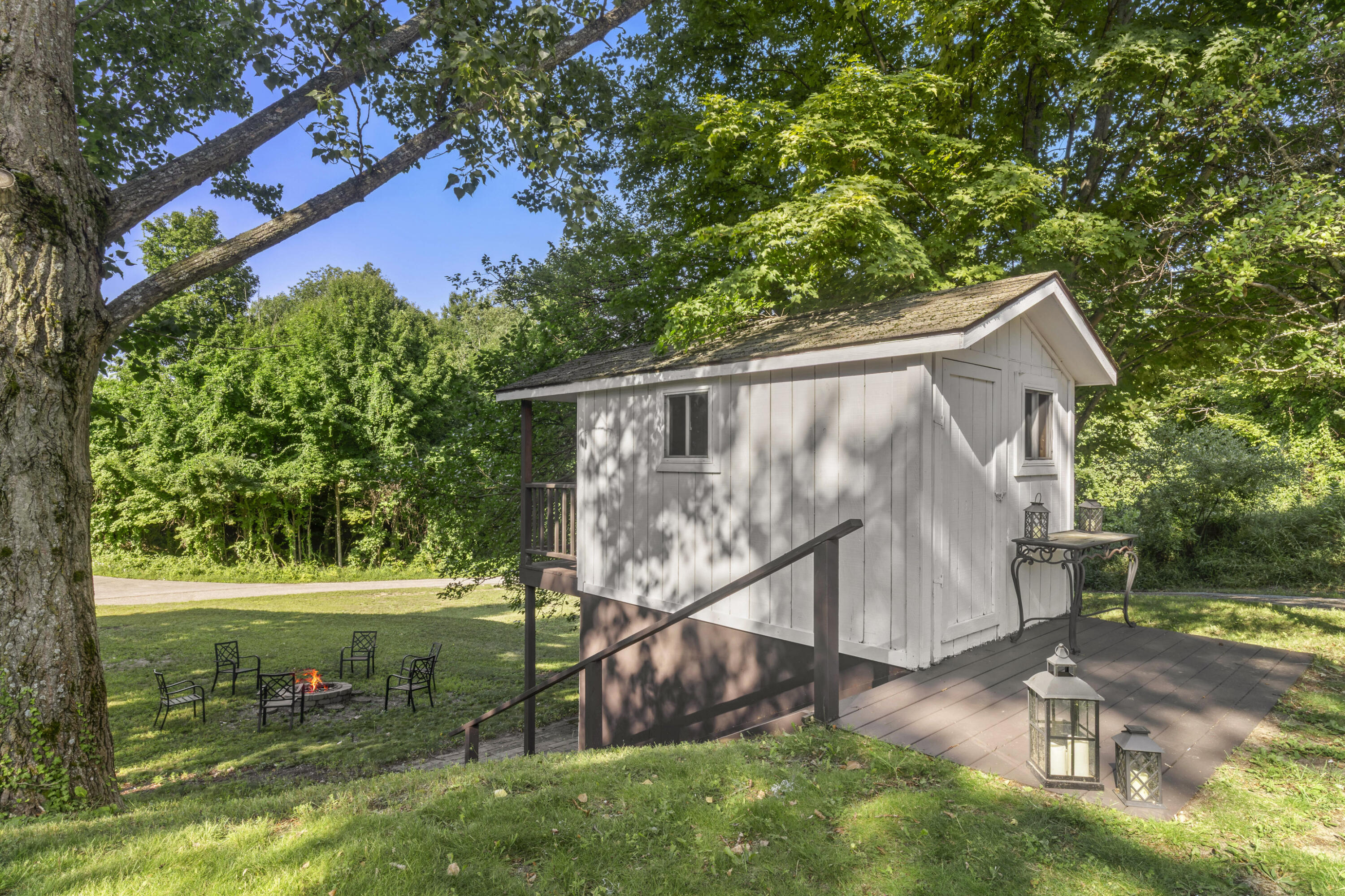 1044 Edenhill Road Beulah, MI 49617 - Photo 41 of 44 0S5A4860