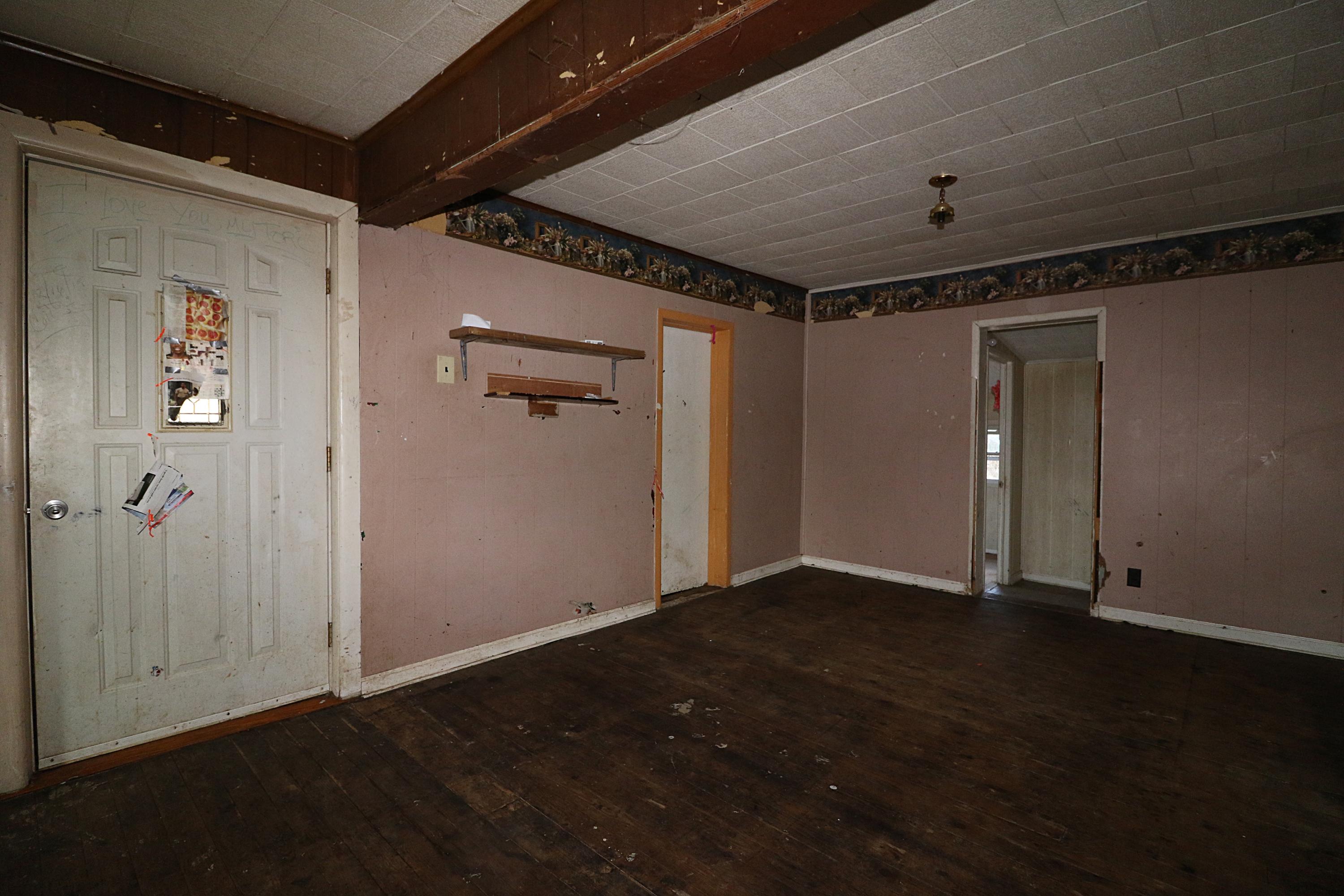 894-918 Concord Road Robbins, TN 37852 - Photo 5 of 29 094A3479