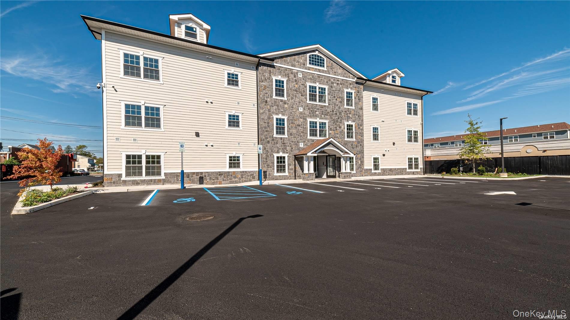 776 Fulton Street, Unit 2D Farmingdale, NY 11735 - Photo 2 of 27