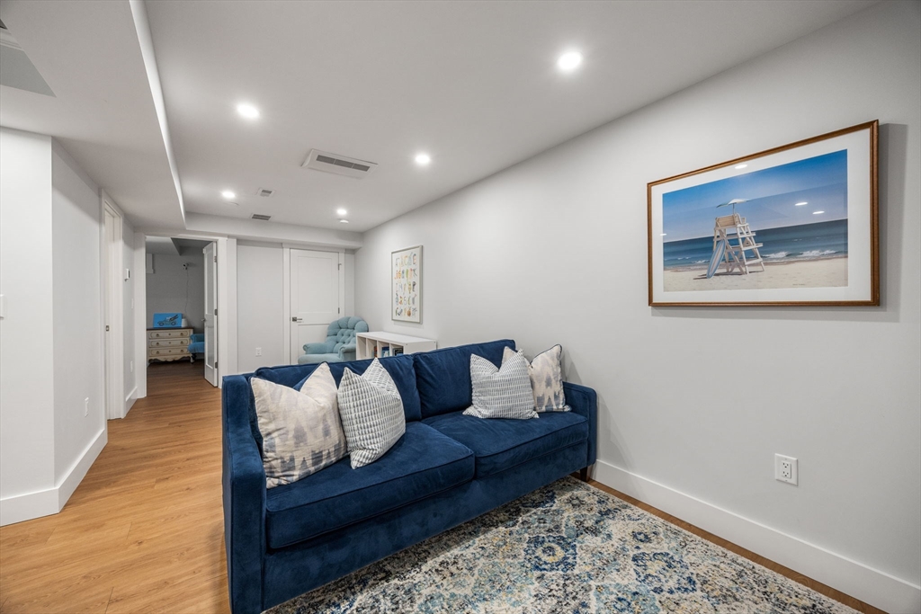 16 2nd, Unit 4 Osterville, MA 02655 - Photo 21 of 40