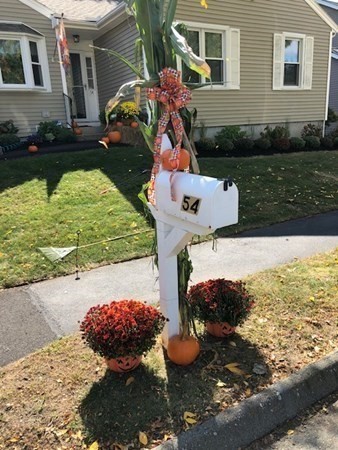 54 Bow Ridge Road Lynn, MA 01904 - Photo 2 of 20 Gallery Image 2