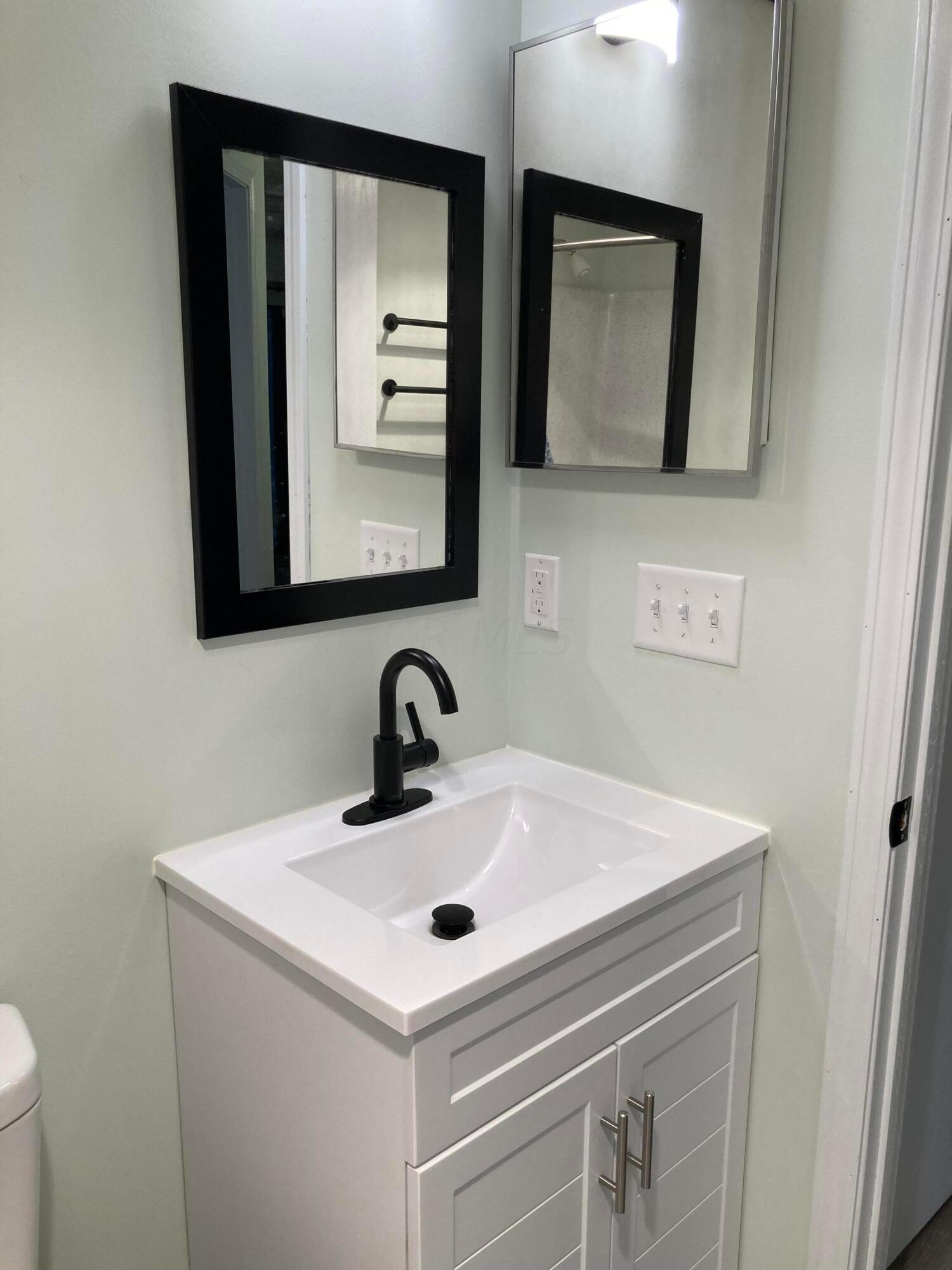 3939 Karl Road, Unit 105 Columbus, OH 43224 - Photo 8 of 22 IMG-5703