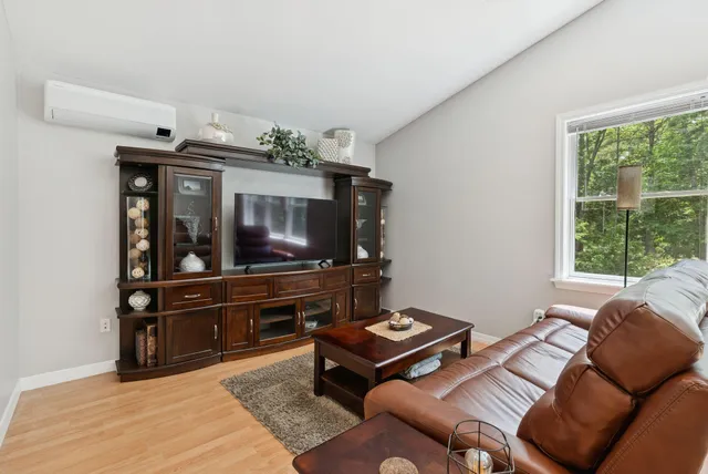 $624,999 | 7 Dakota Lane, Dresden, ME 04342