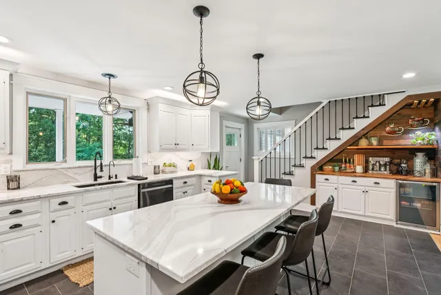 $624,999 | 7 Dakota Lane, Dresden, ME 04342