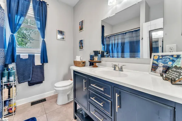 $250,000 | 401 South Broad Street, Clinton, SC 29325