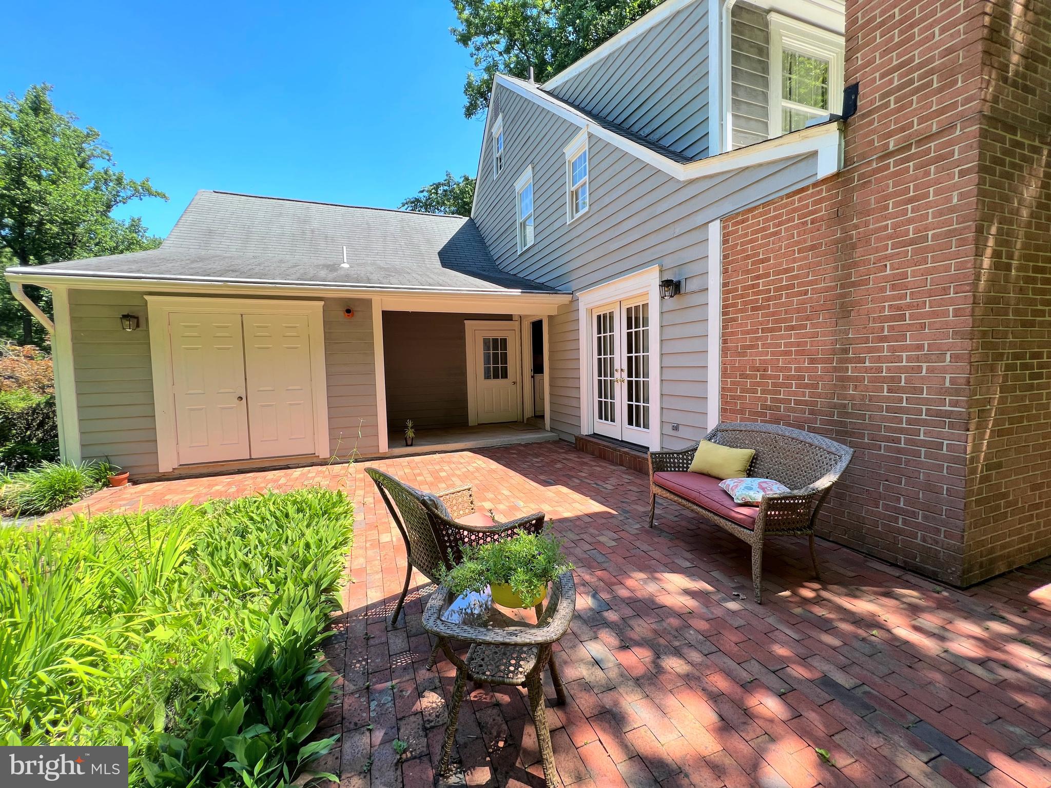 6 Redgate Court Silver Spring, MD 20905 - Photo 26 of 38 Backyard Brick Patio