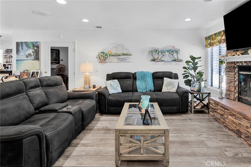 13380 Hidden Valley Road Victorville, CA 92395 - Photo 18 of 75