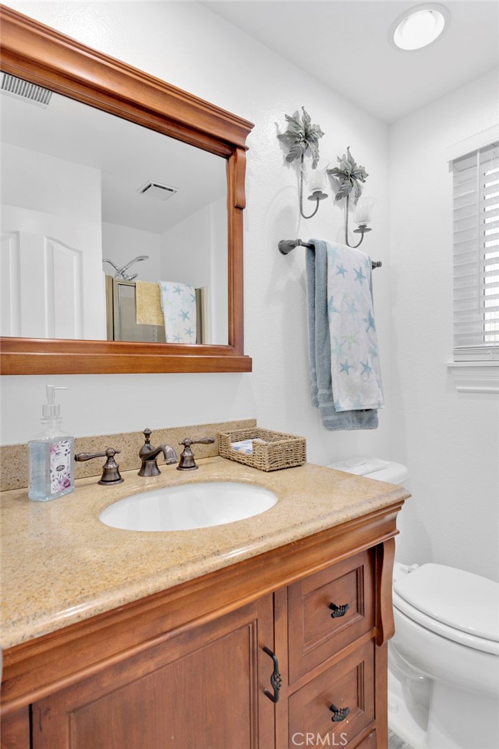 13380 Hidden Valley Road Victorville, CA 92395 - Photo 21 of 75