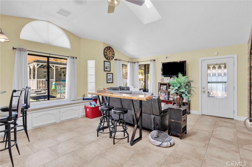 13380 Hidden Valley Road Victorville, CA 92395 - Photo 30 of 75
