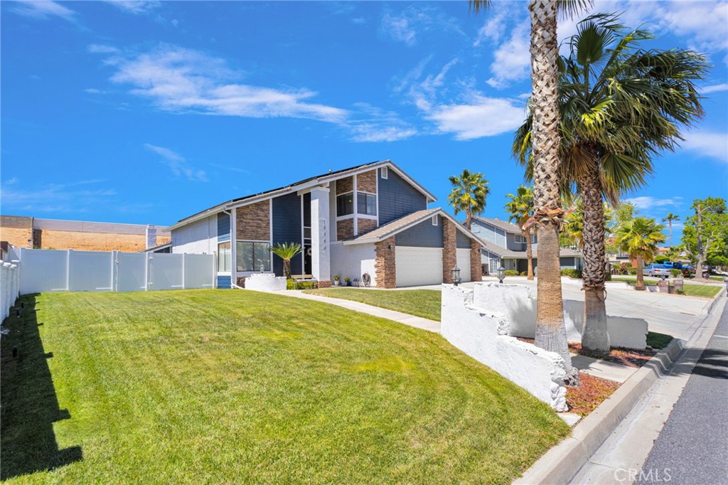 13380 Hidden Valley Road Victorville, CA 92395 - Photo 4 of 75
