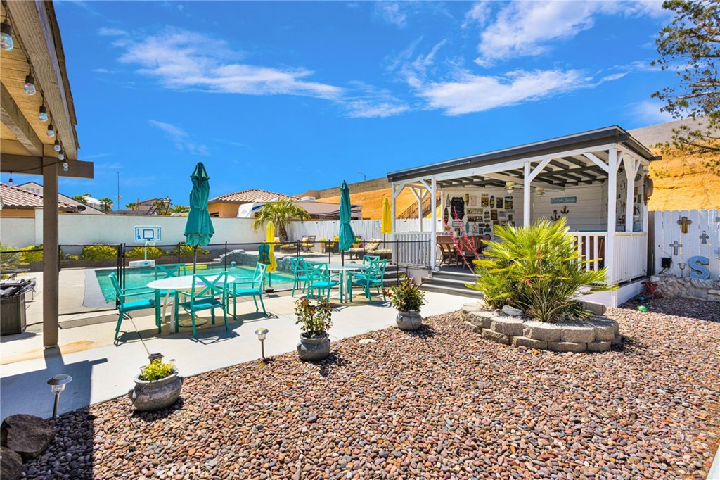 13380 Hidden Valley Road Victorville, CA 92395 - Photo 59 of 75