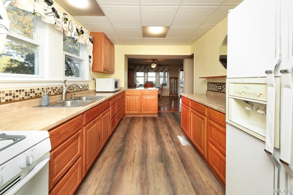 160 End Road Knotts Island, NC 27950 - Photo 10 of 52 Gallery Image 10
