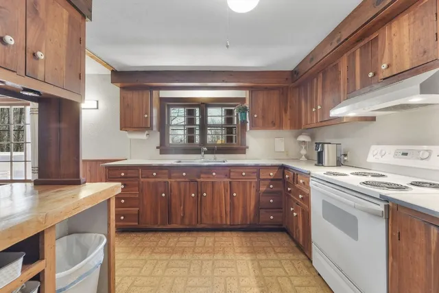 $657,000 | 407 Worrick Pond Road, Vestal, PA 13850