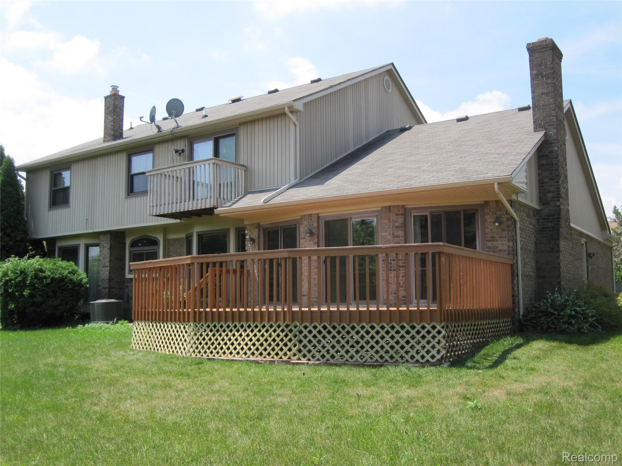396 Shellbourne Drive Rochester, MI 48309 - Photo 14 of 14 396_Shellbourne_#2_Backyard.JPG