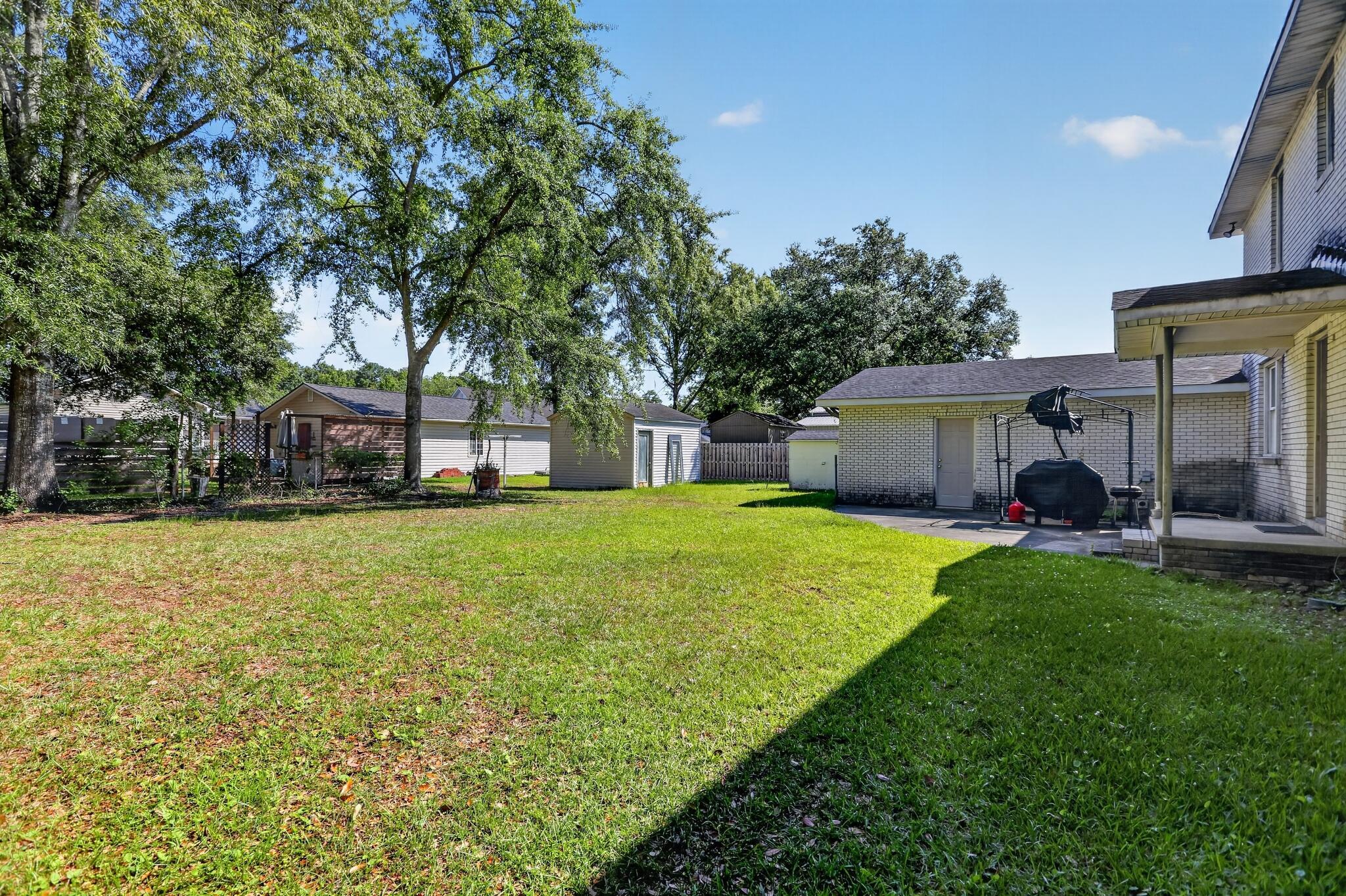 1705 Redwood Moncks Corner, SC 29461 - Photo 6 of 34