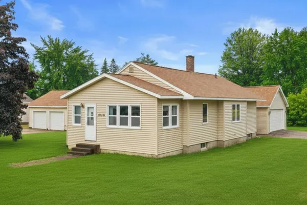 $199,900 | 1910 Cliff Street, Wisconsin Rapids, WI 54494
