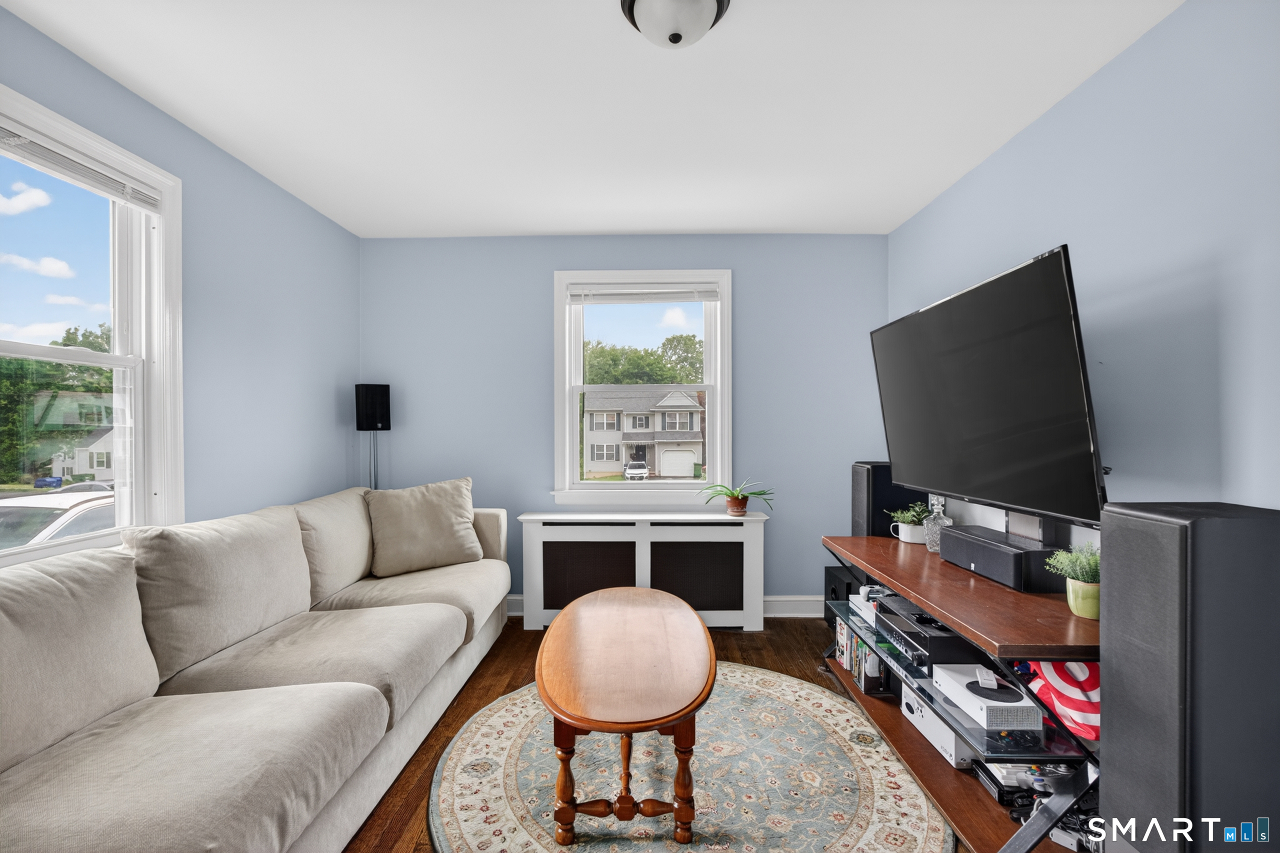 33 Sinclair Street Windsor, CT 06095 - Photo 13 of 27 First floor bedroom currently used as a family room.
