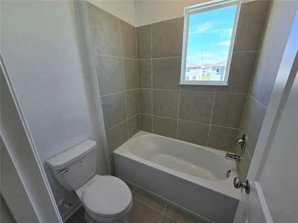 $2,100 | 3434 Beam Terrace, Davenport, FL 33837