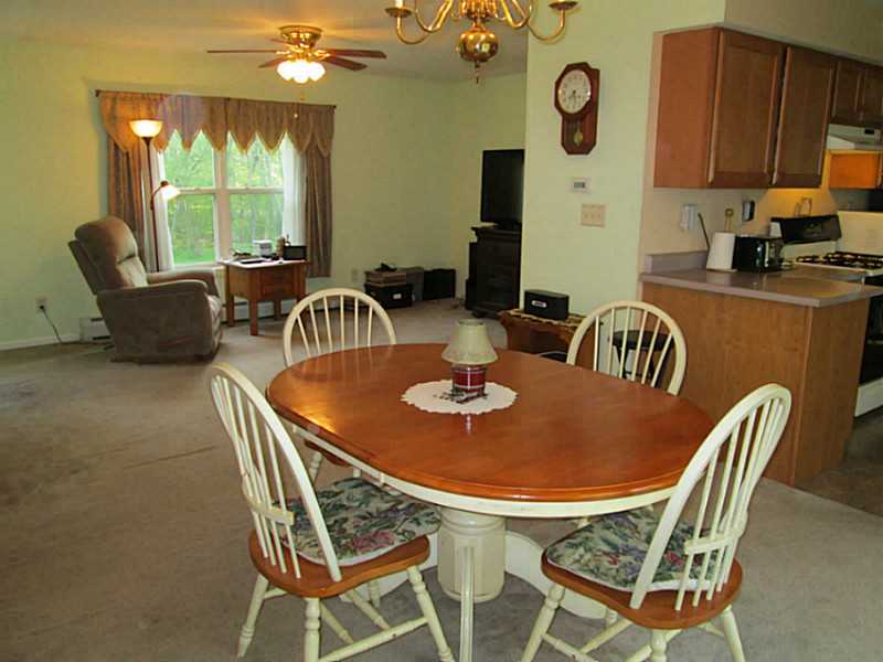 443 Saugatucket Road South Kingstown, RI 02879 - Photo 3 of 12 Den/Family/Great Room.