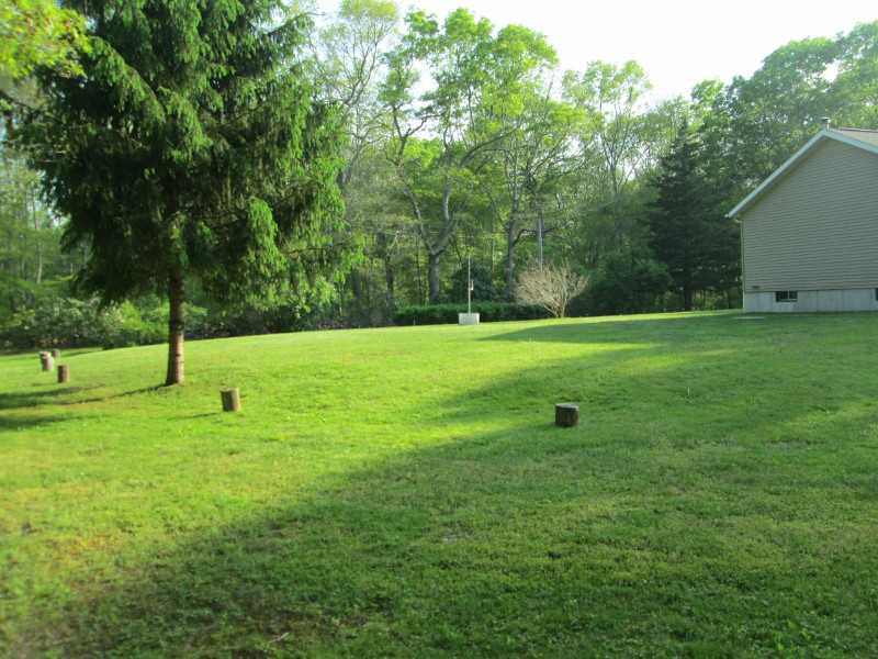443 Saugatucket Road South Kingstown, RI 02879 - Photo 10 of 12 Yard/Garden.