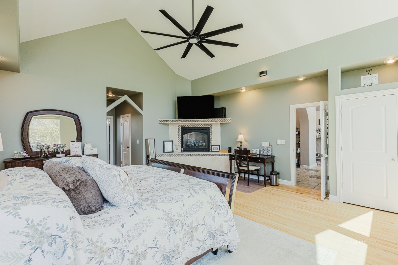 2520 Hog Tommy Road Lamoille, NV 89828 - Photo 18 of 50