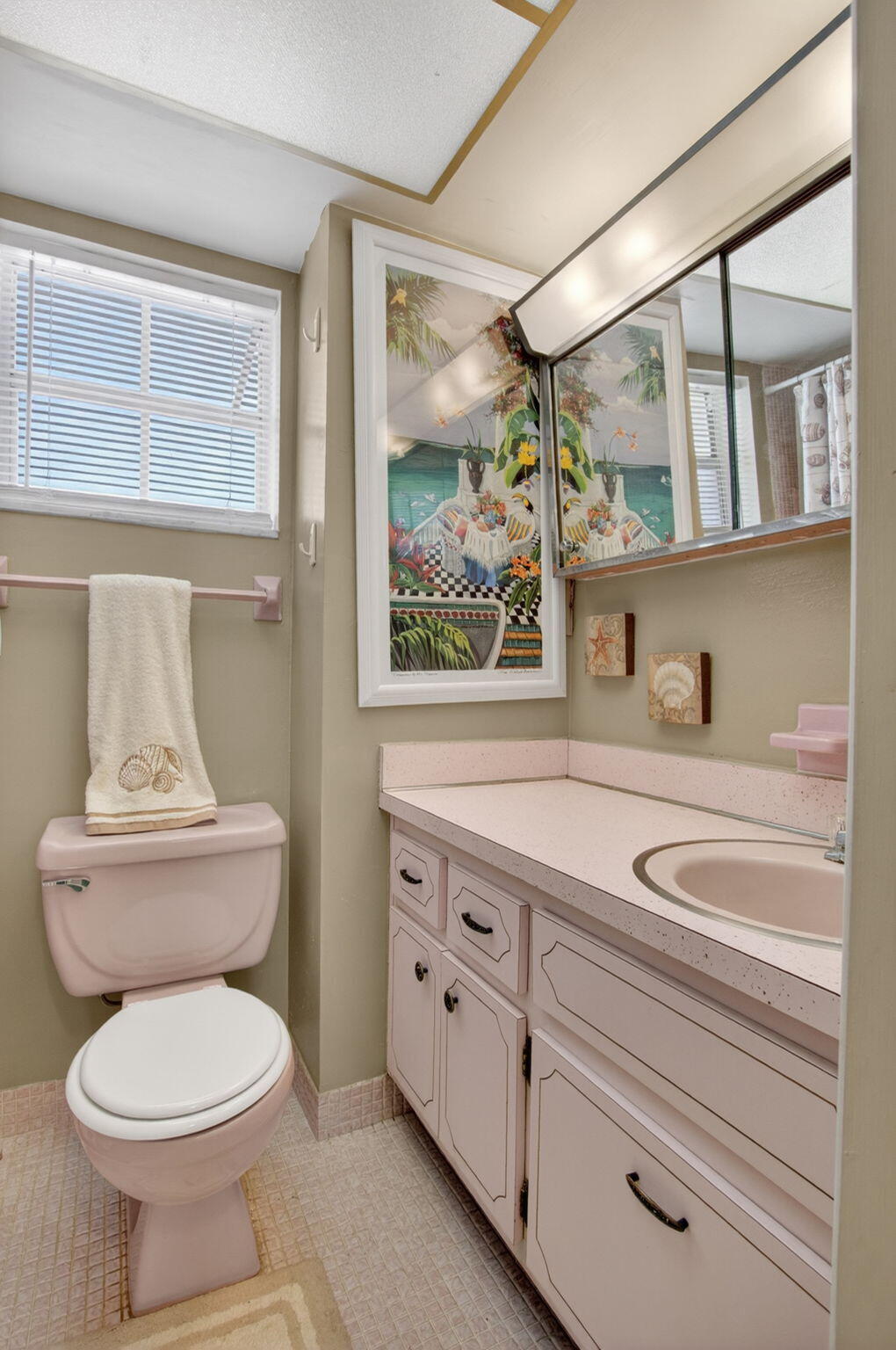 400 Northeast 20th Street, Unit A205 Boca Raton, FL 33431 - Photo 24 of 42 24-web-or-mls-DSC_5949