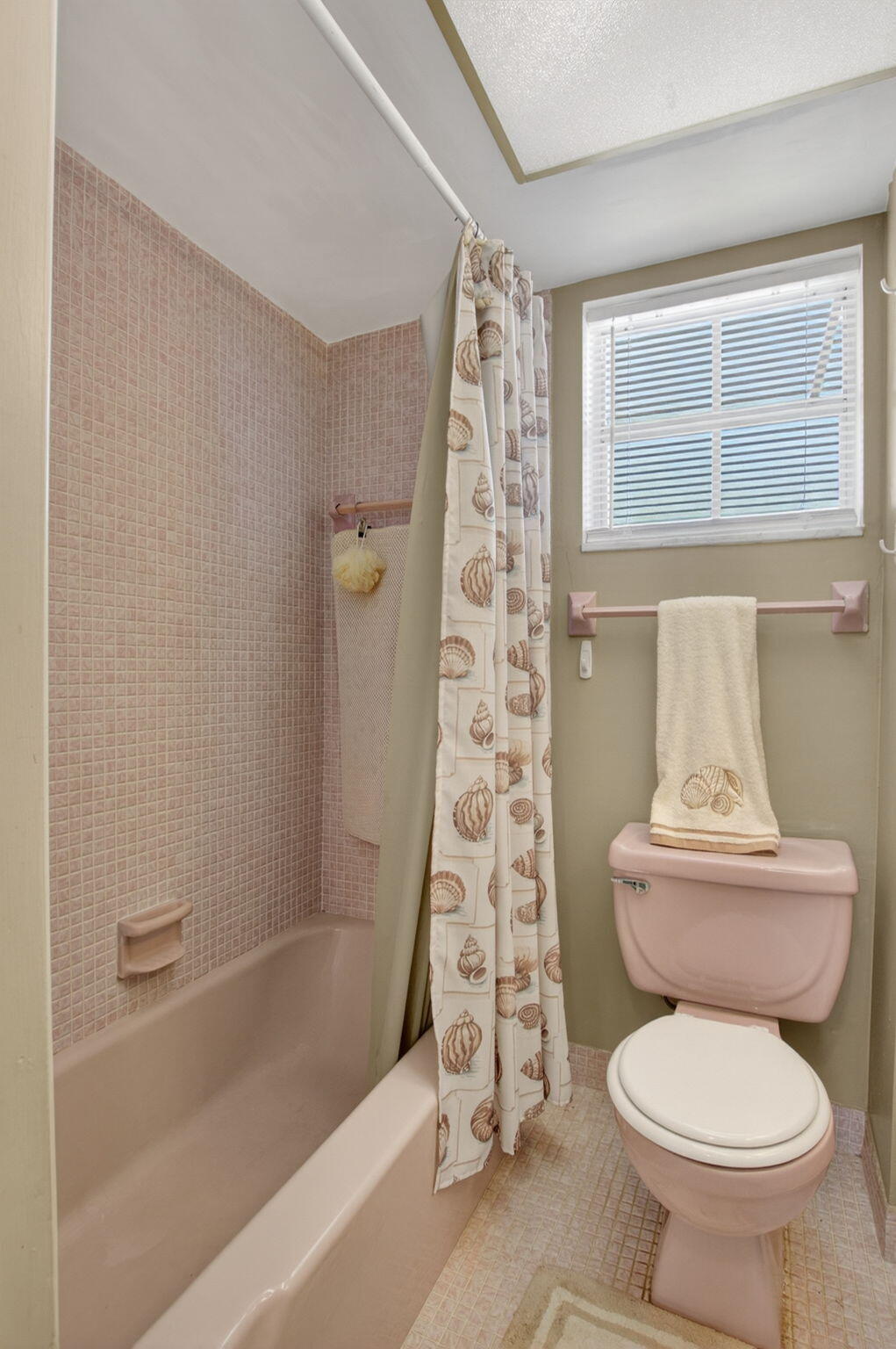 400 Northeast 20th Street, Unit A205 Boca Raton, FL 33431 - Photo 25 of 42 25-web-or-mls-DSC_5956