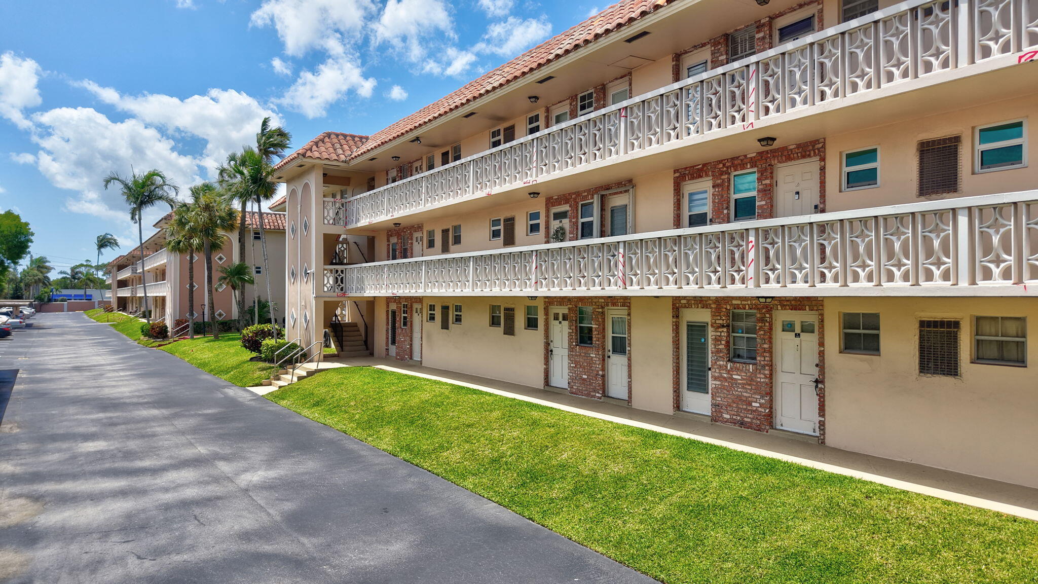400 Northeast 20th Street, Unit A205 Boca Raton, FL 33431 - Photo 30 of 42 30-web-or-mls-DJI_20260422123500_0267_D_