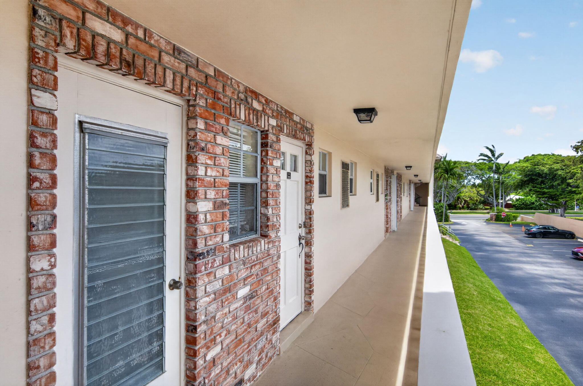 400 Northeast 20th Street, Unit A205 Boca Raton, FL 33431 - Photo 3 of 42 3-web-or-mls-DSC_5834