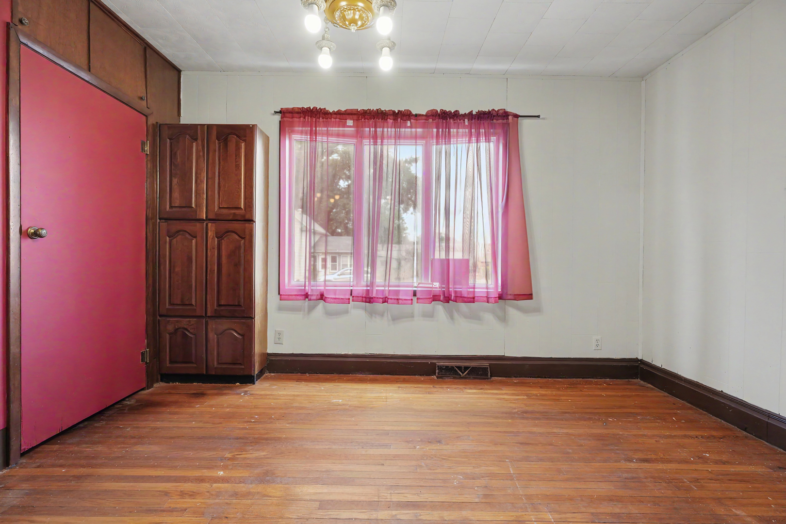 105 Maple Street Roberts, IL 60962 - Photo 12 of 38