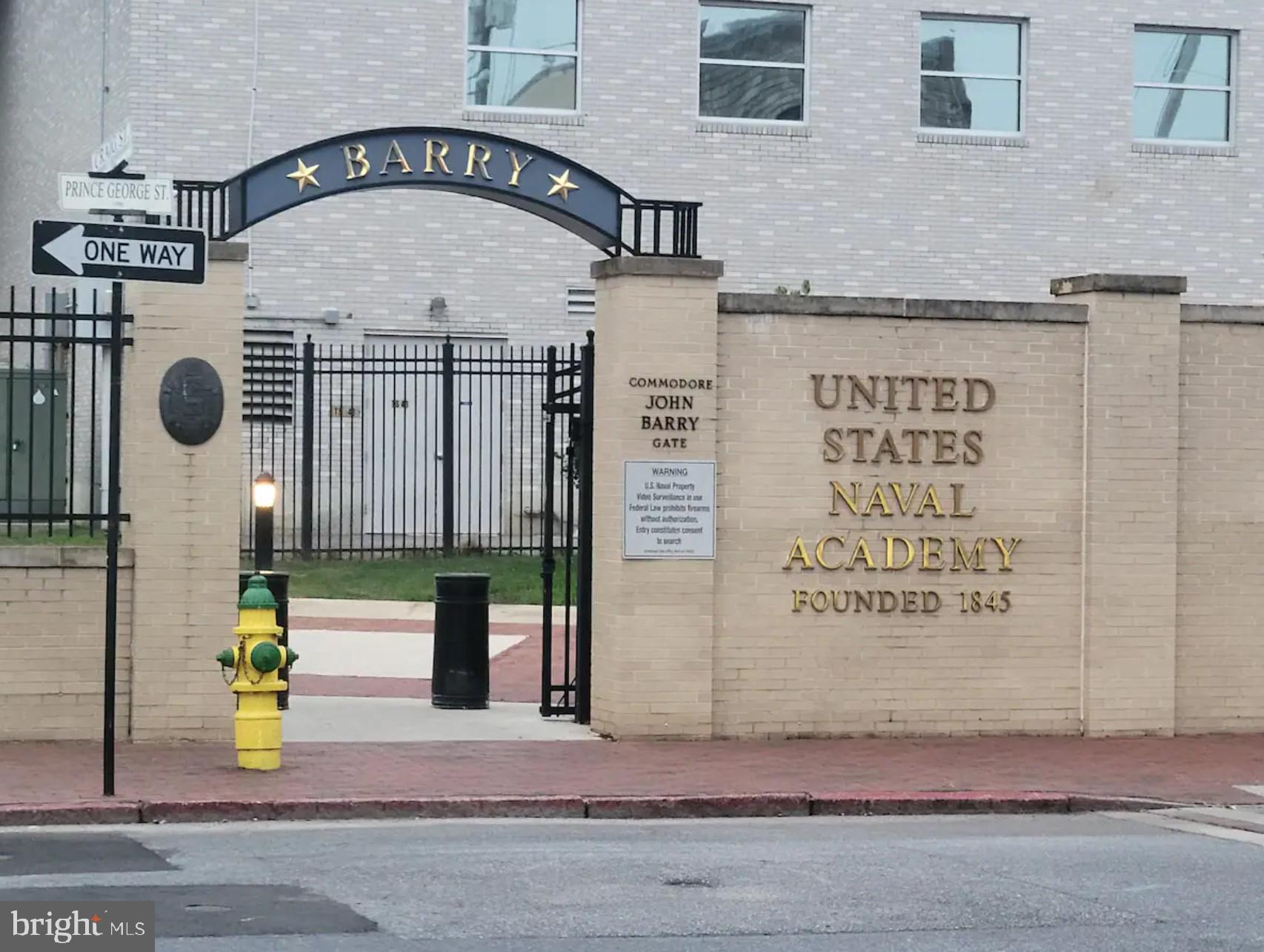 126 Prince George Street, Unit 4 Annapolis, MD 21401 - Photo 14 of 15 a front view of a building with entryway