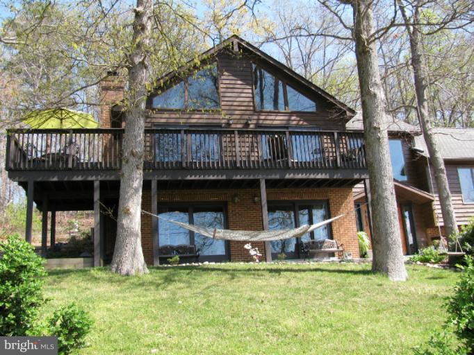 18021 Possum Point Road Dumfries, VA 22026 - Photo 1 of 30 Exterior (Front)