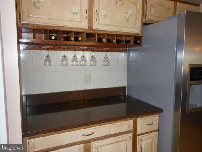 18021 Possum Point Road Dumfries, VA 22026 - Photo 12 of 30 Kitchen