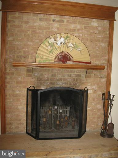 18021 Possum Point Road Dumfries, VA 22026 - Photo 21 of 30 Family Room
