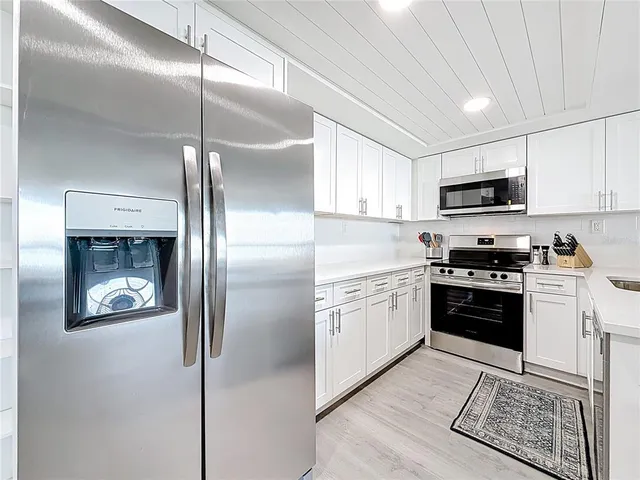 $3,500 | 400 Island Way, Unit 1411, Clearwater Beach, FL 33767