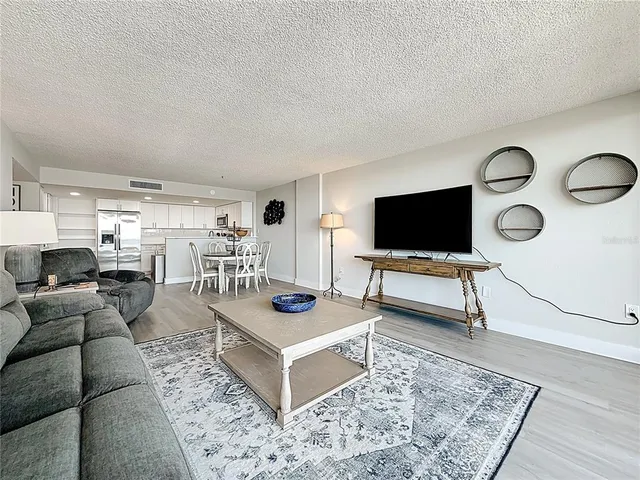 $3,500 | 400 Island Way, Unit 1411, Clearwater Beach, FL 33767