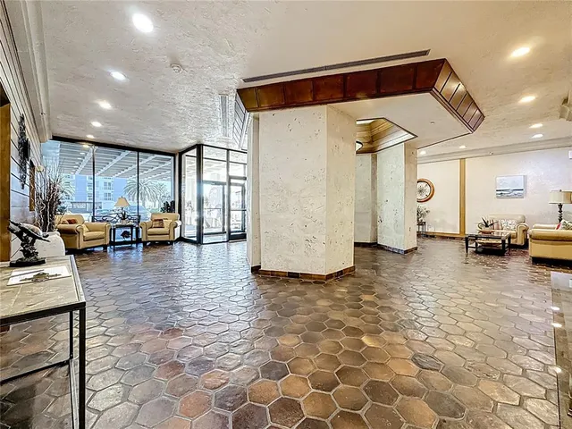 $3,500 | 400 Island Way, Unit 1411, Clearwater Beach, FL 33767