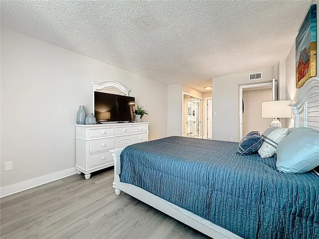 $3,500 | 400 Island Way, Unit 1411, Clearwater Beach, FL 33767