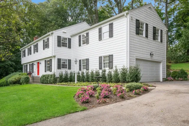 $1,425,000 | 409 Central Drive, Briarcliff Manor, NY 10510