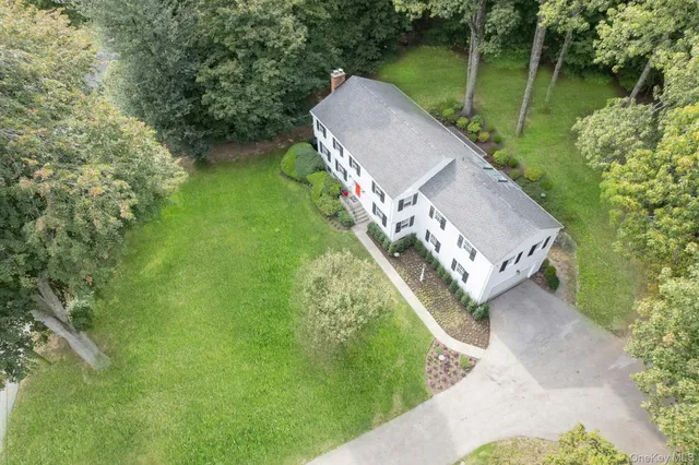 $1,425,000 | 409 Central Drive, Briarcliff Manor, NY 10510