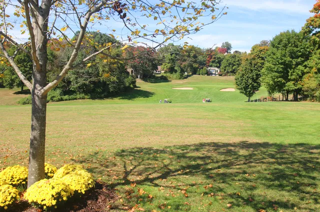 $329,000 | 701 Heritage Village, Unit B, Southbury, CT 06488