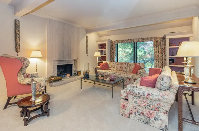 $329,000 | 701 Heritage Village, Unit B, Southbury, CT 06488